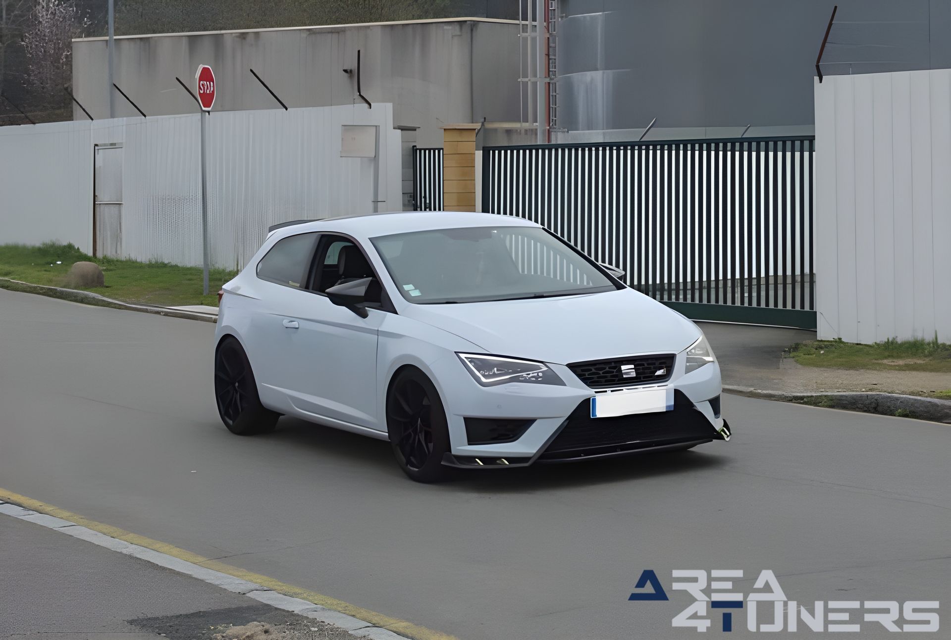 Rasso Club Passion 45
Imagen del reportaje de la revista Tuning Area4tuners.es, de la concentración de coches Tuning del año 2023 en Fleury Les Aubrais, Francia