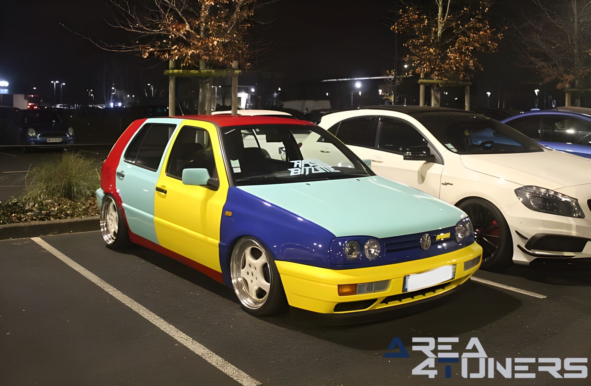 Rasso No Rules Gang 8 Vag Meet
Imagen del reportaje de la revista Tuning Area4tuners.es, de la concentración de coches Tuning del año 2023 en Saint Jean De La Ruelle, Francia