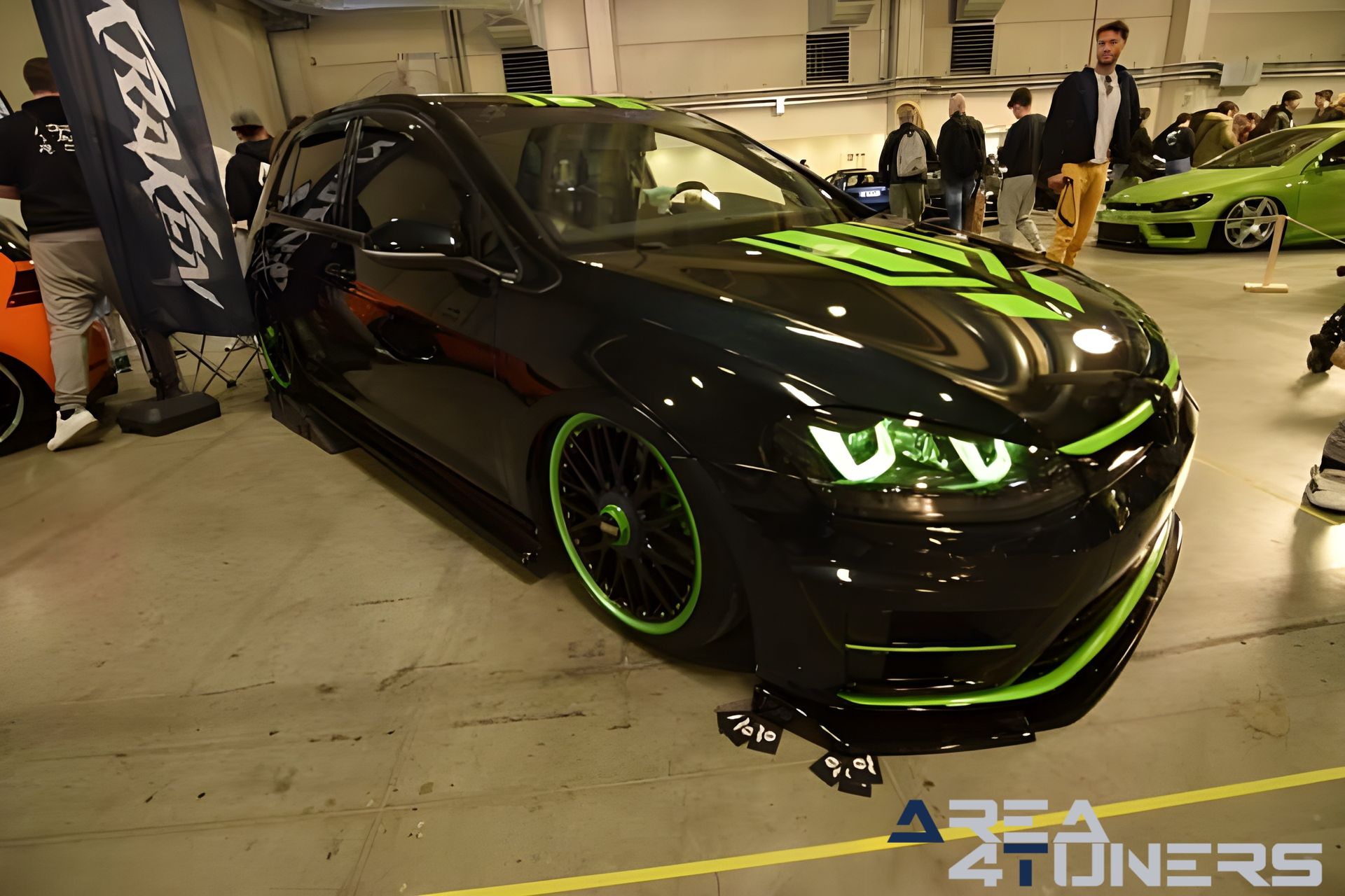 Expo Tuning Torino 2023
Imagen del reportaje de la revista Tuning Area4tuners.es, de la concentración de coches Tuning del año 2023 en Turín, Italia