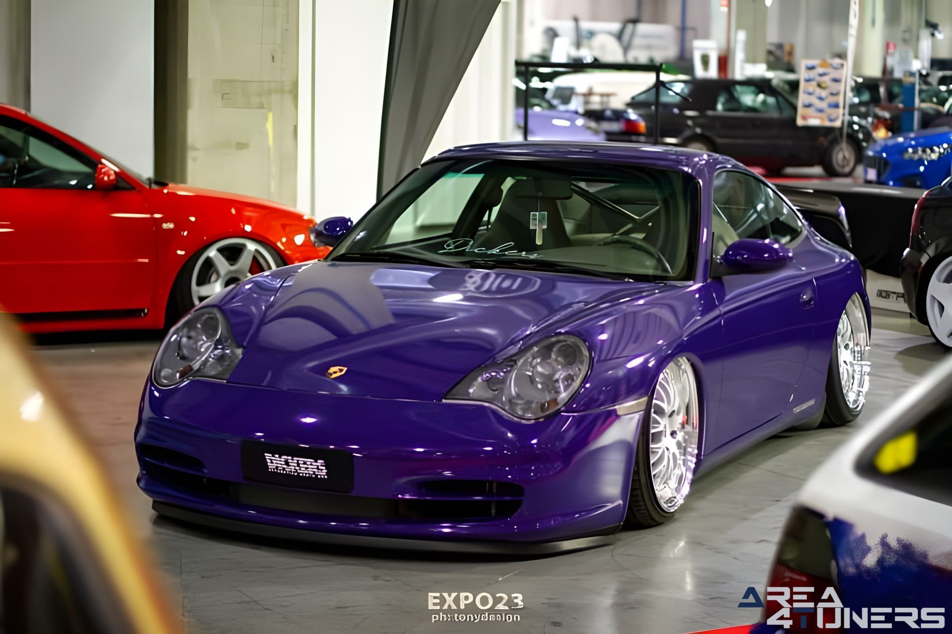 Expo Tuning Torino 2023
Imagen del reportaje de la revista Tuning Area4tuners.es, de la concentración de coches Tuning del año 2023 en Turín, Italia