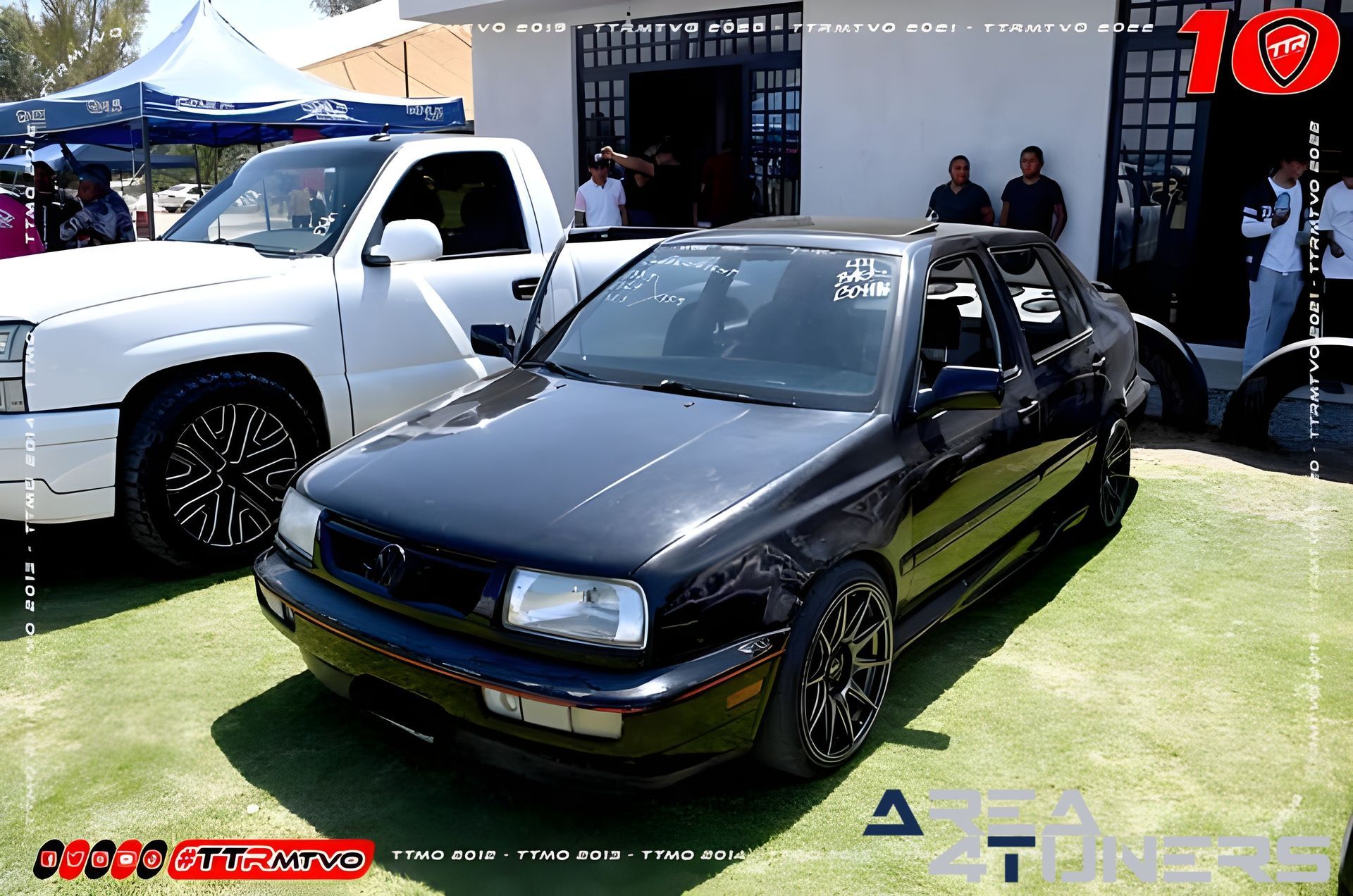 Tochtepec Fest 2023 Monkey Society
Imagen del reportaje de la revista Tuning Area4tuners.es, de la concentración de coches Tuning del año 2023 en Tochtepec, México