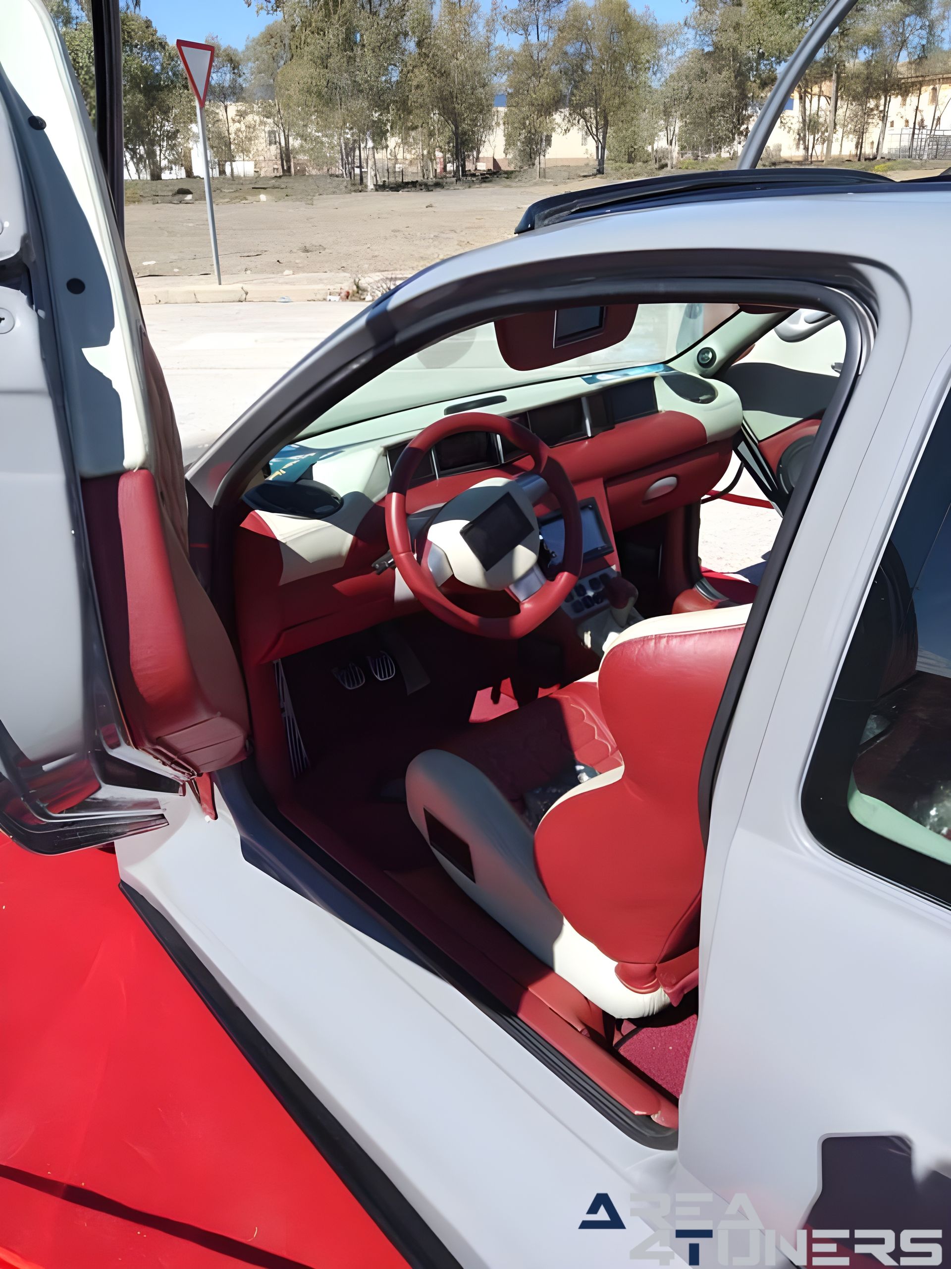 12+1 Concentración Tuning Azuaga
Imagen del reportaje de la revista Tuning Area4tuners.es, de la concentración de coches Tuning del año 2023 en Azuaga, Badajoz, España