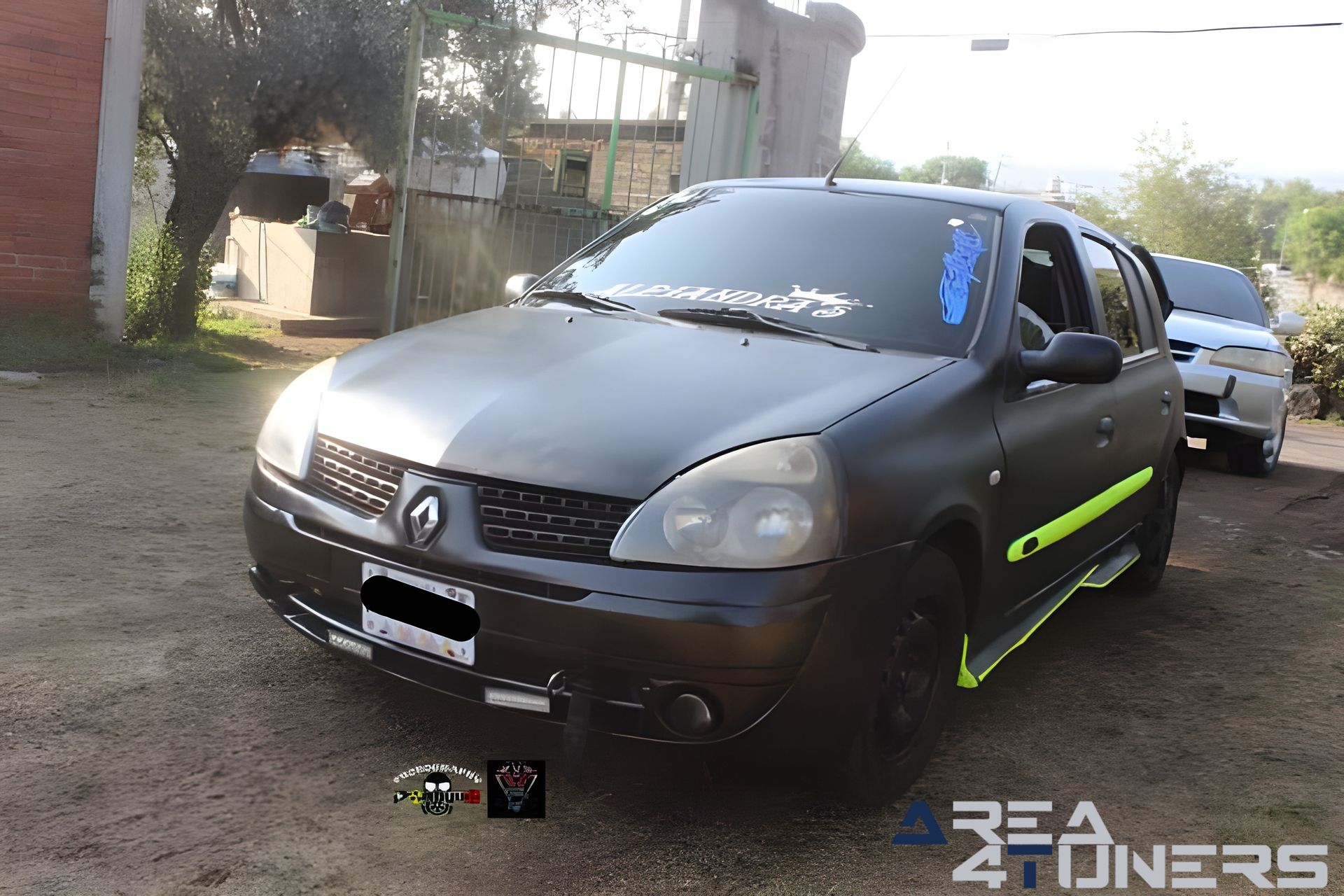 1er Aniversario Fucking Slow King
Imagen del reportaje de la revista Tuning Area4tuners.es, de la concentración de coches Tuning del año 2023 en Milpa Alta, México