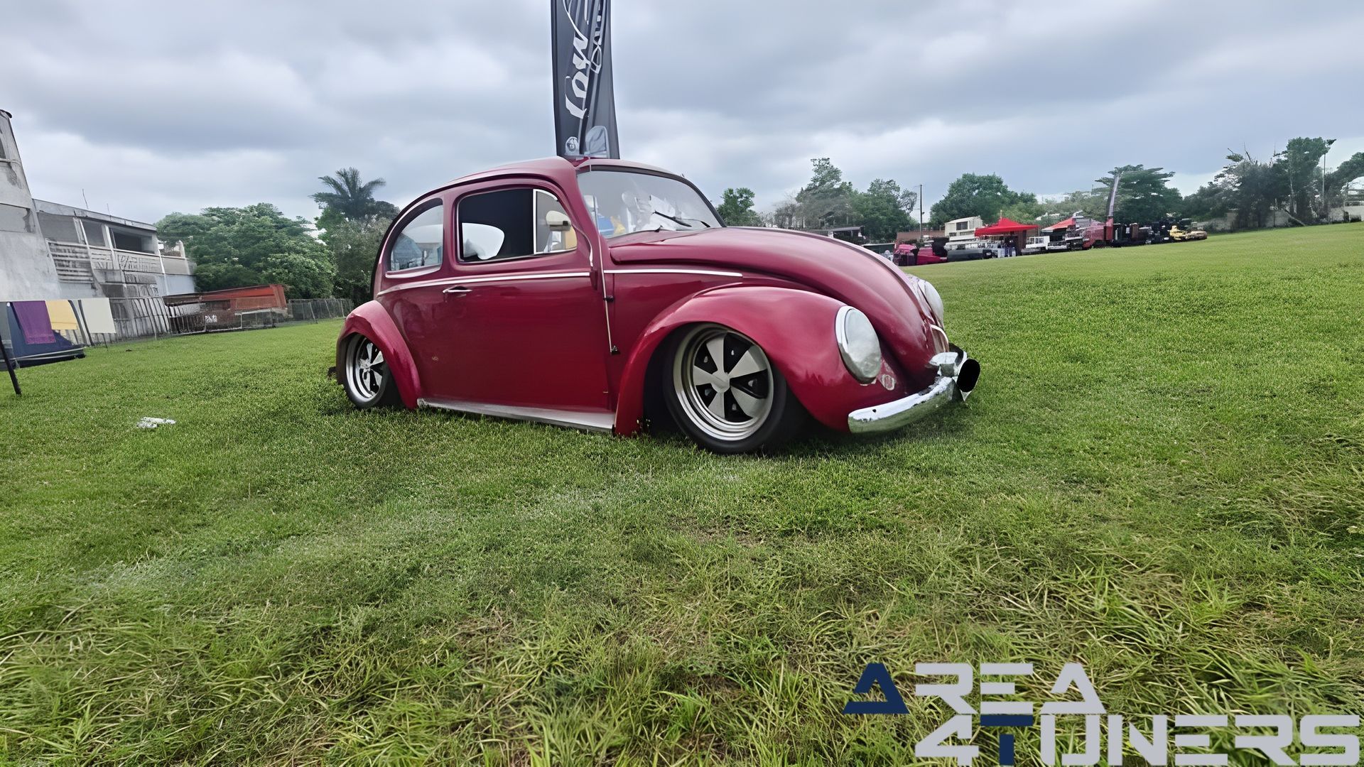 Old School Tuxpan
Imagen del reportaje de la revista Tuning Area4tuners.es, de la concentración de coches Tuning del año 2023 en Tuxpan, Veracruz, México