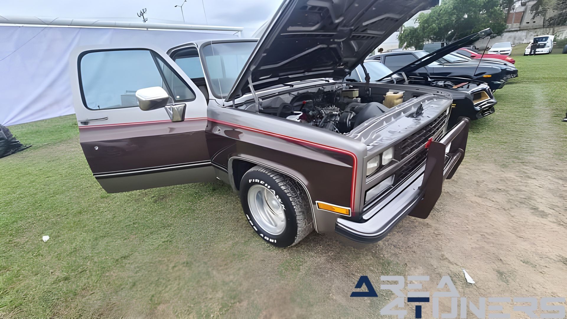 1er Aniversario Fucking Slow King
Imagen del reportaje de la revista Tuning Area4tuners.es, de la concentración de coches Tuning del año 2023 en Milpa Alta, México