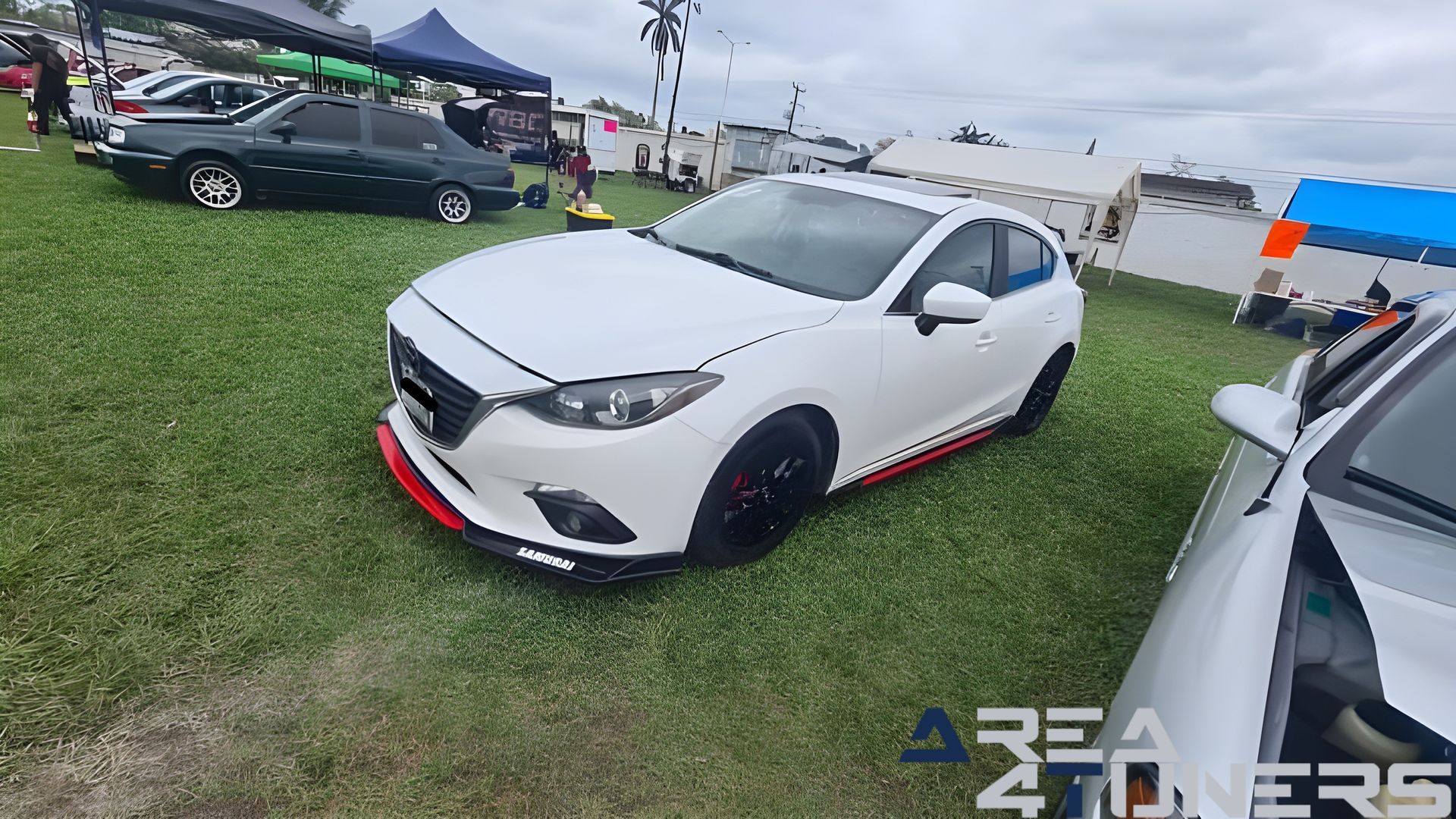 Old School Tuxpan
Imagen del reportaje de la revista Tuning Area4tuners.es, de la concentración de coches Tuning del año 2023 en Tuxpan, Veracruz, México