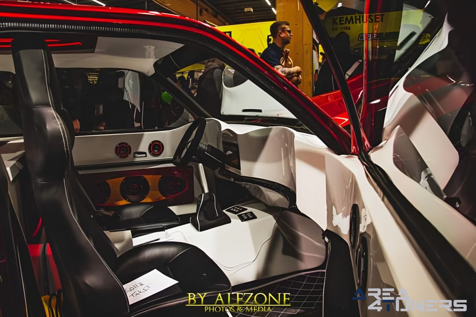 Elmia Custom Motor Show
Imagen del reportaje de la revista Tuning Area4tuners.es, de la concentración de coches Tuning del año 2023 en Jönköping, Suecia