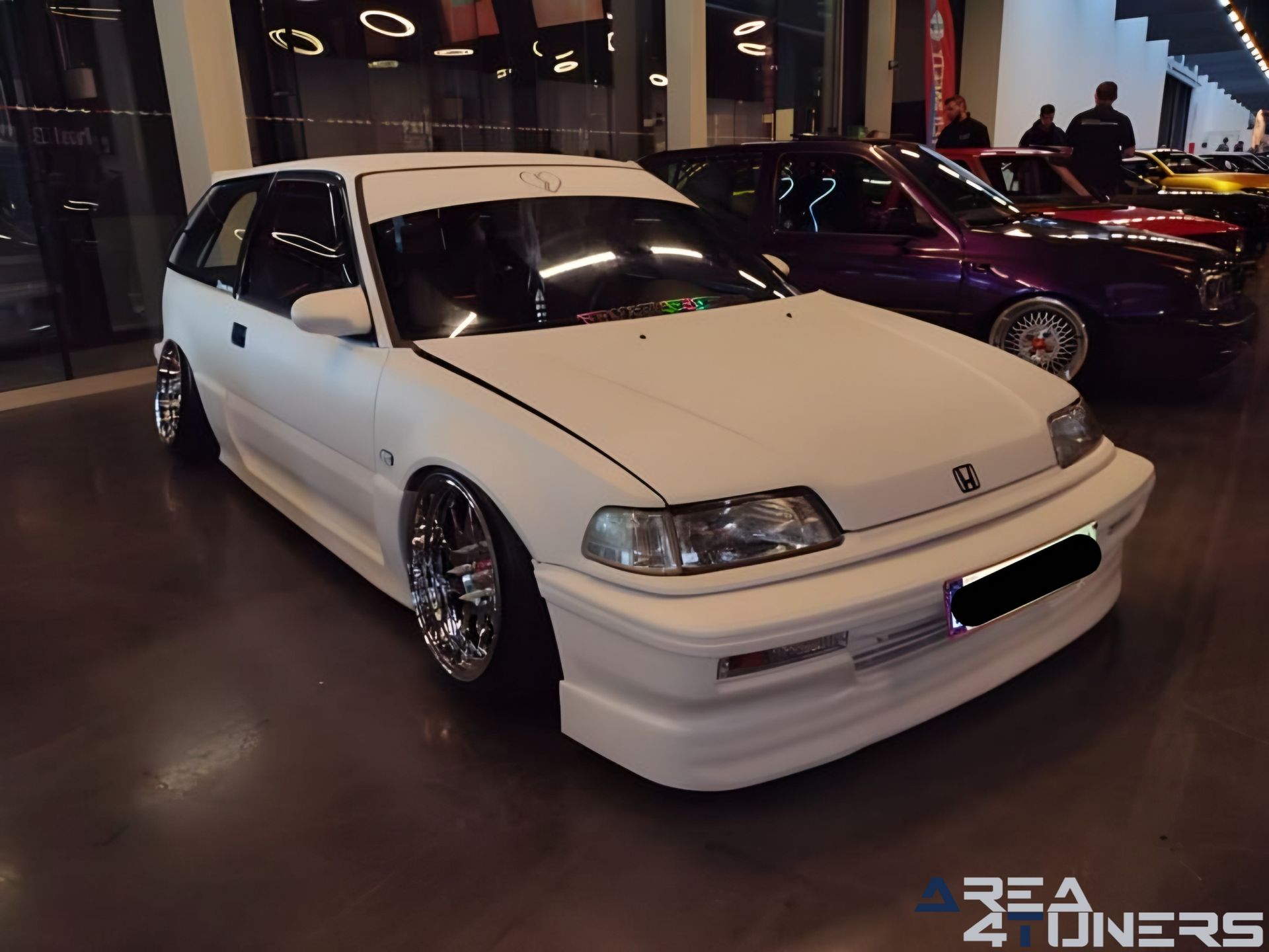 Gr8 International Car Show
Imagen del reportaje de la revista Tuning Area4tuners.es, de la concentración de coches Tuning del año 2023 en Kortrijk, Bélgica