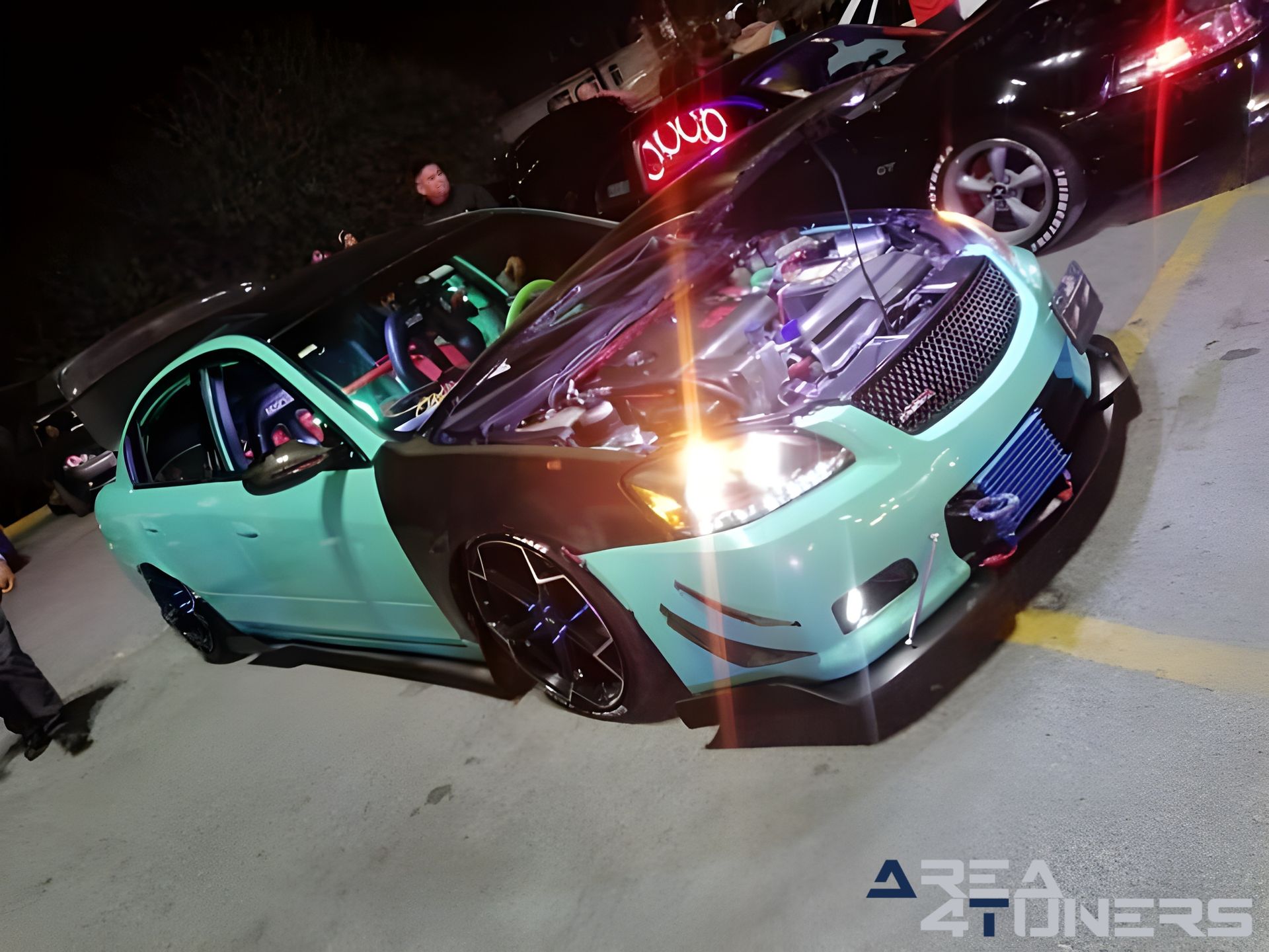 Car Club Gangster Style
Imagen del reportaje de la revista Tuning Area4tuners.es, de la concentración de coches Tuning del año 2023 en Línea, México