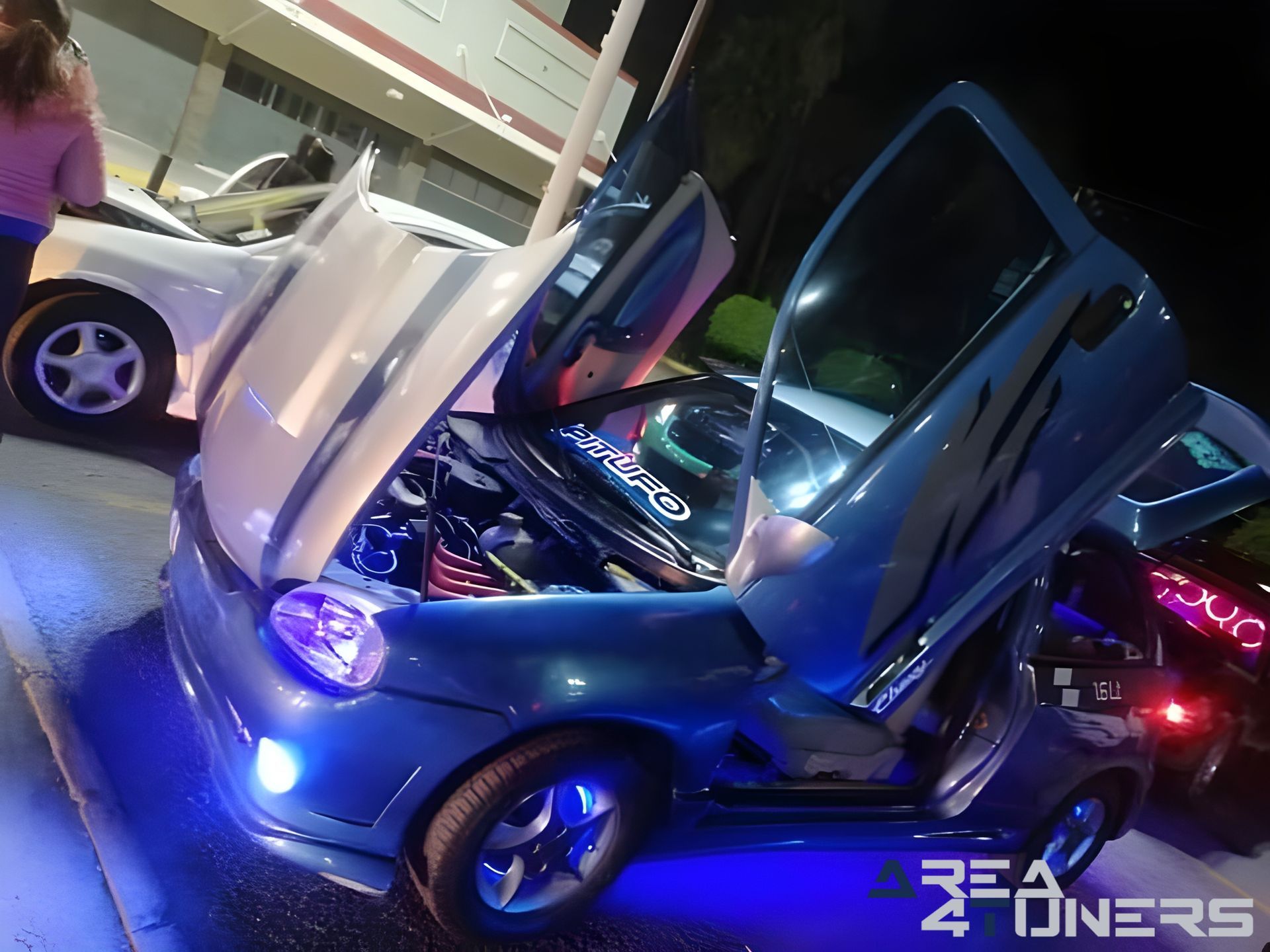 Car Club Gangster Style
Imagen del reportaje de la revista Tuning Area4tuners.es, de la concentración de coches Tuning del año 2023 en Línea, México