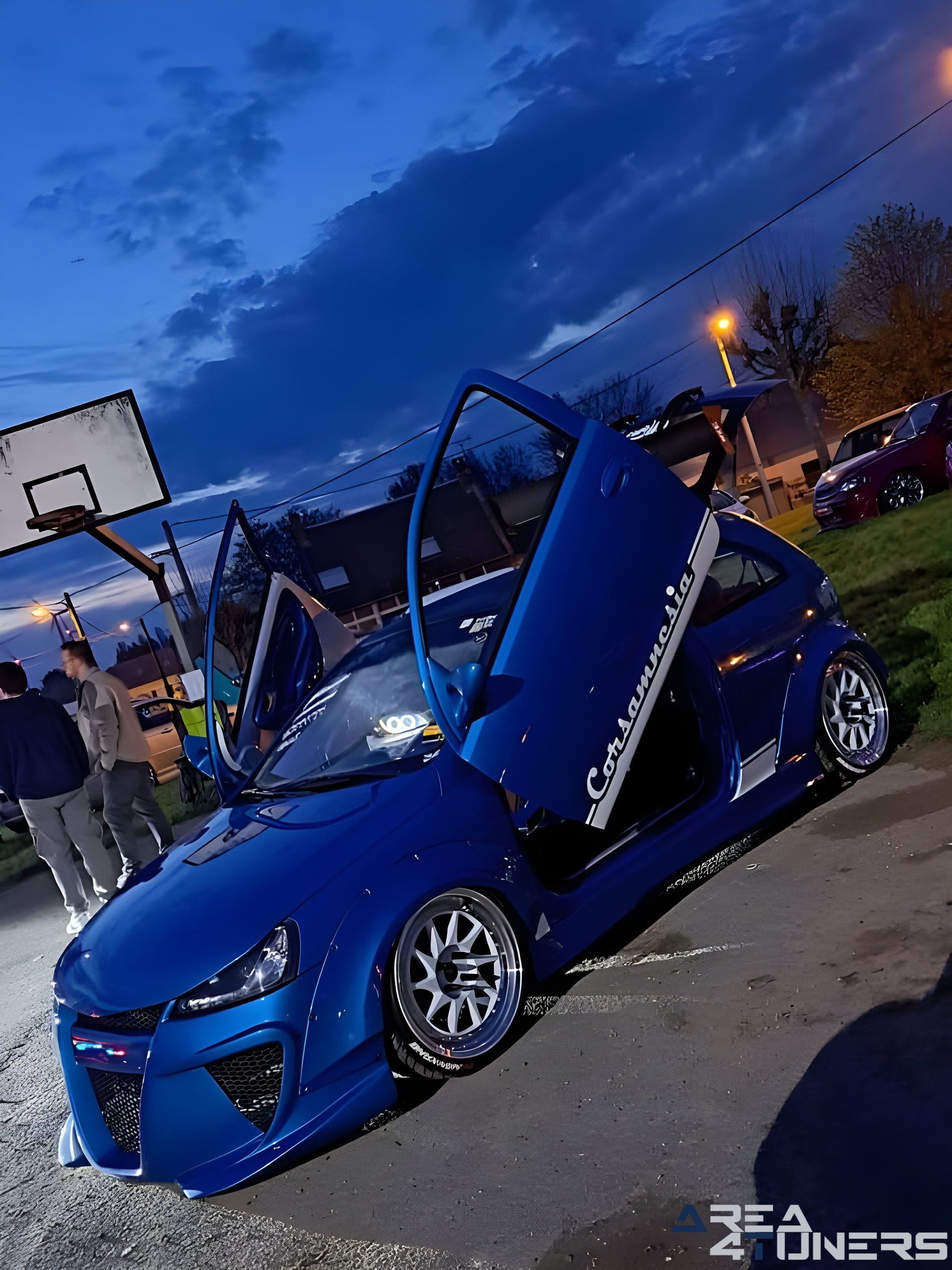 Meeting Underground Team Villeselve 2023
Imagen del reportaje de la revista Tuning Area4tuners.es, de la concentración de coches Tuning del año 2023 en Villeselve, Francia