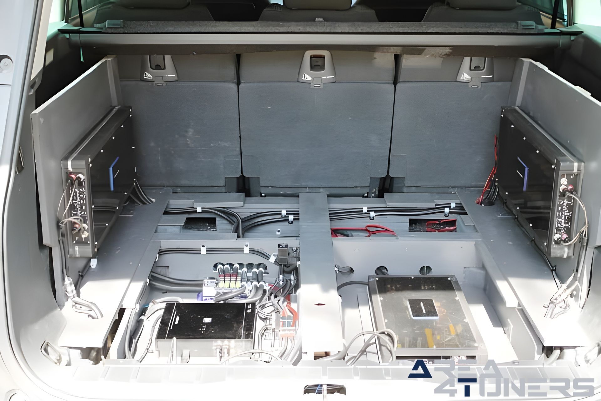 Expo Di Primavera
Imagen del reportaje de la revista Tuning Area4tuners.es, de la concentración de coches Tuning del año 2023 en Argenta, Italia