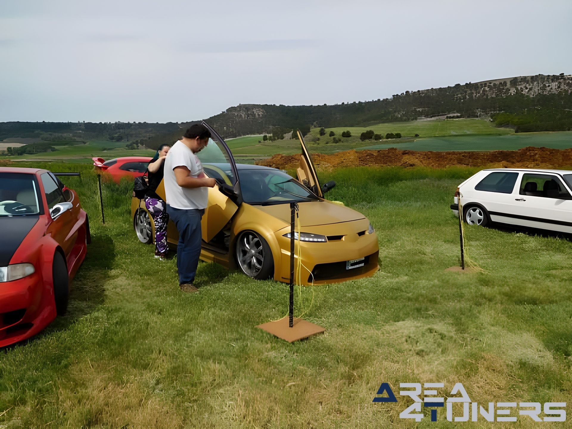 Serpituning 2023
Imagen del reportaje de la revista Tuning Area4tuners.es, de la concentración de coches Tuning del año 2023 en Villavaquerín, Valladolid, España