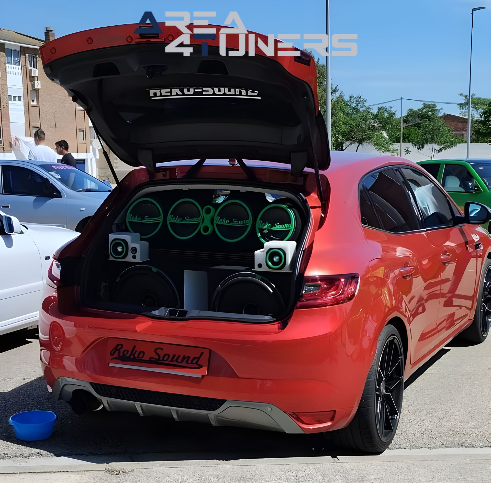 Guarida Motor Show
Imagen del reportaje de la revista Tuning Area4tuners.es, de la concentración de coches Tuning del año 2023 en Figueruelas, Zaragoza, España