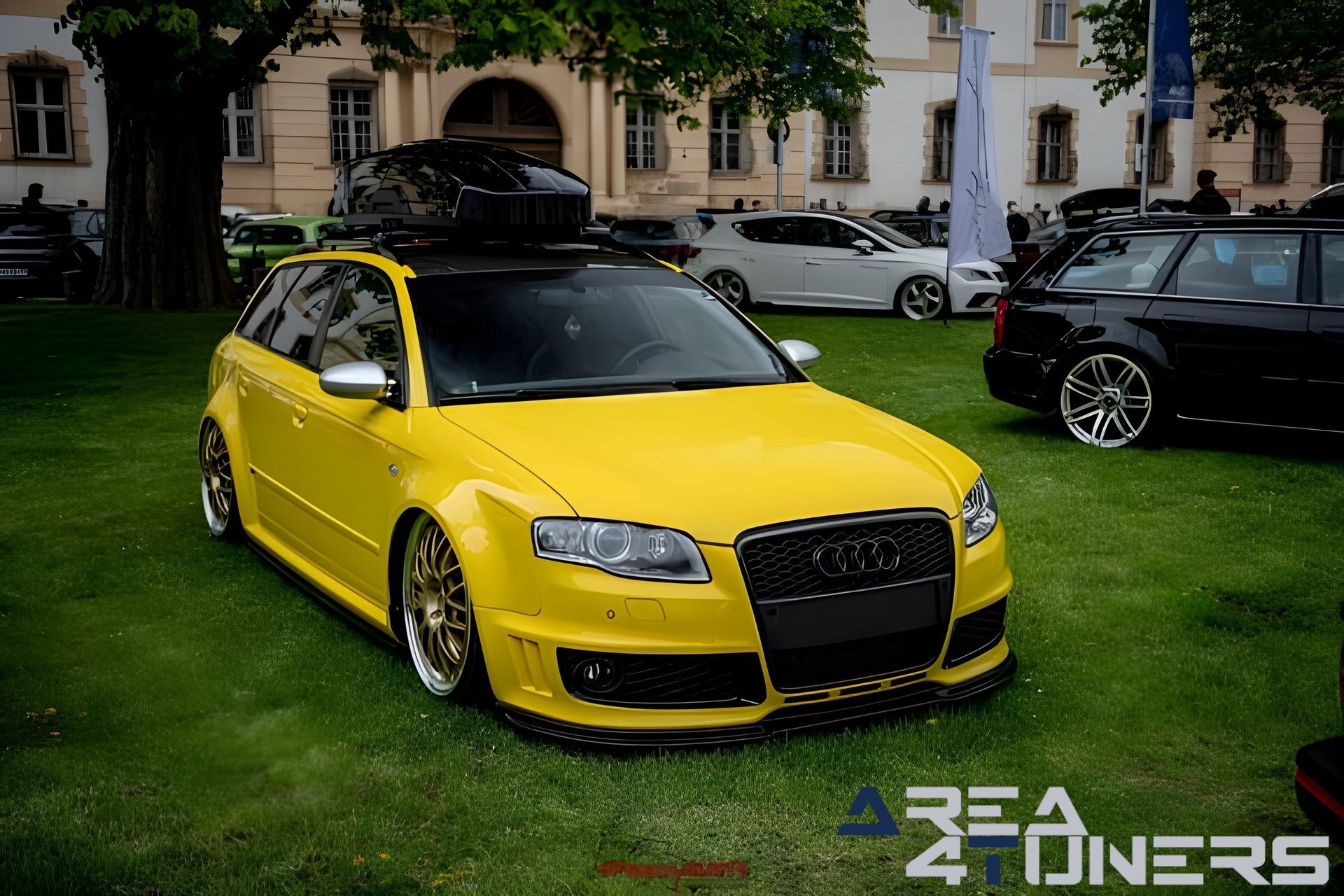 Tief Im Süden
Imagen del reportaje de la revista Tuning Area4tuners.es, de la concentración de coches Tuning del año 2023 en Resident Elligen, Alemania