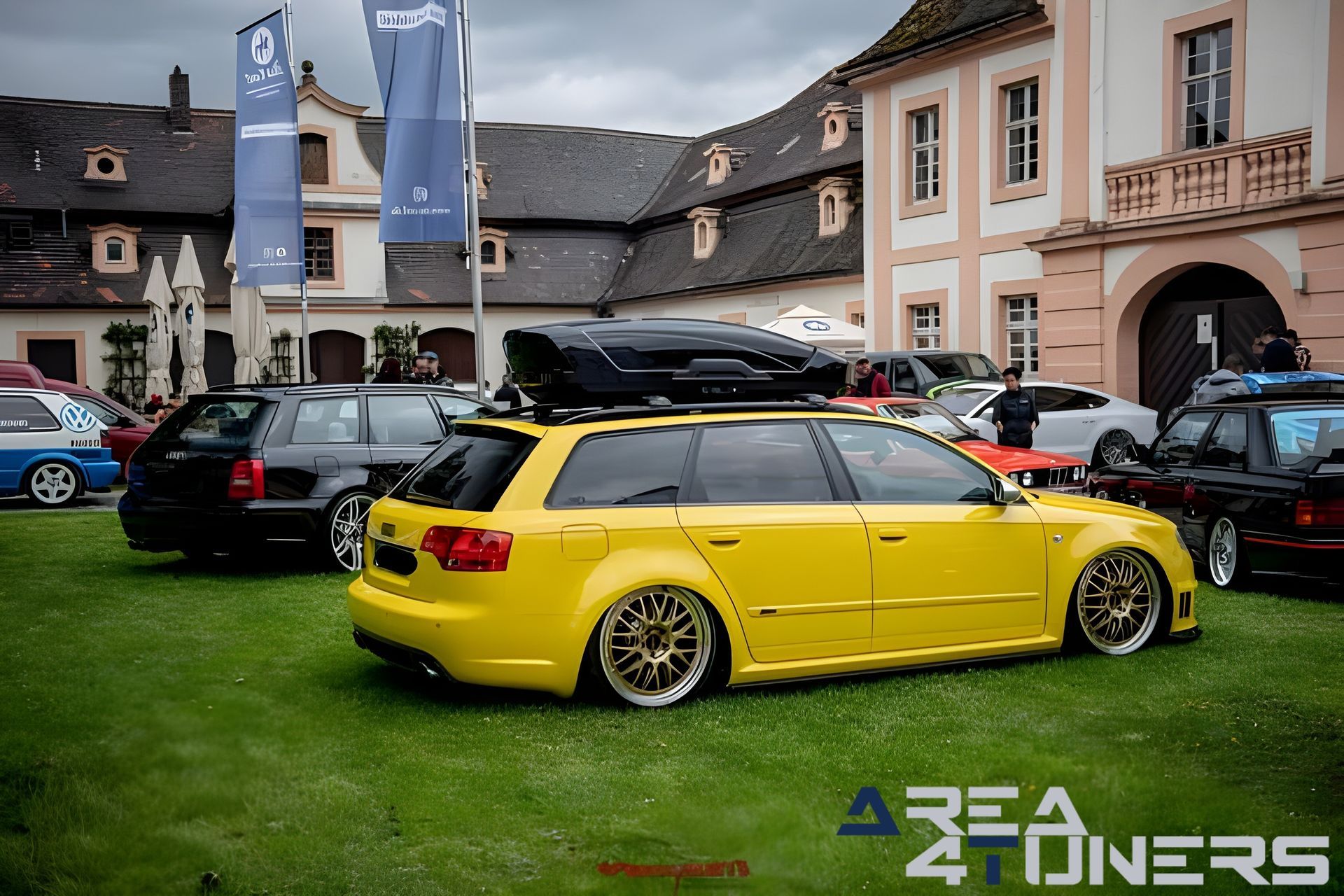Tief Im Süden
Imagen del reportaje de la revista Tuning Area4tuners.es, de la concentración de coches Tuning del año 2023 en Resident Elligen, Alemania