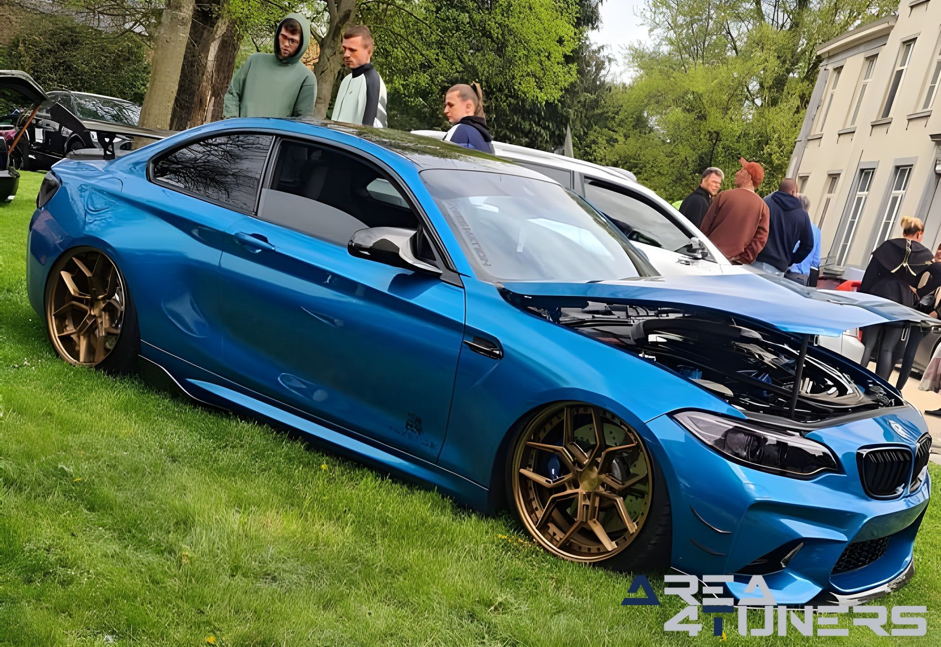 Full Concept Car 2023
Imagen del reportaje de la revista Tuning Area4tuners.es, de la concentración de coches Tuning del año 2023 en Soignies Bélgica