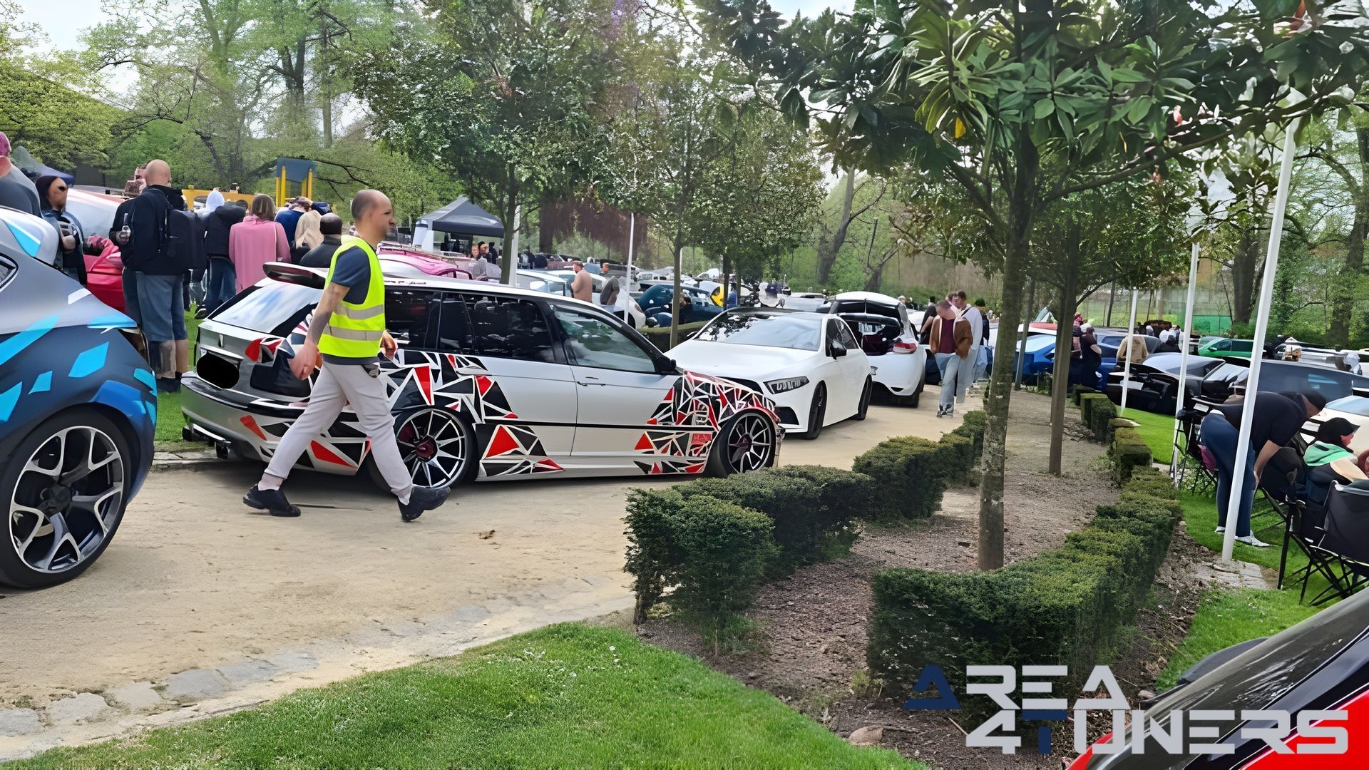 Full Concept Car 2023
Imagen del reportaje de la revista Tuning Area4tuners.es, de la concentración de coches Tuning del año 2023 en Soignies Bélgica