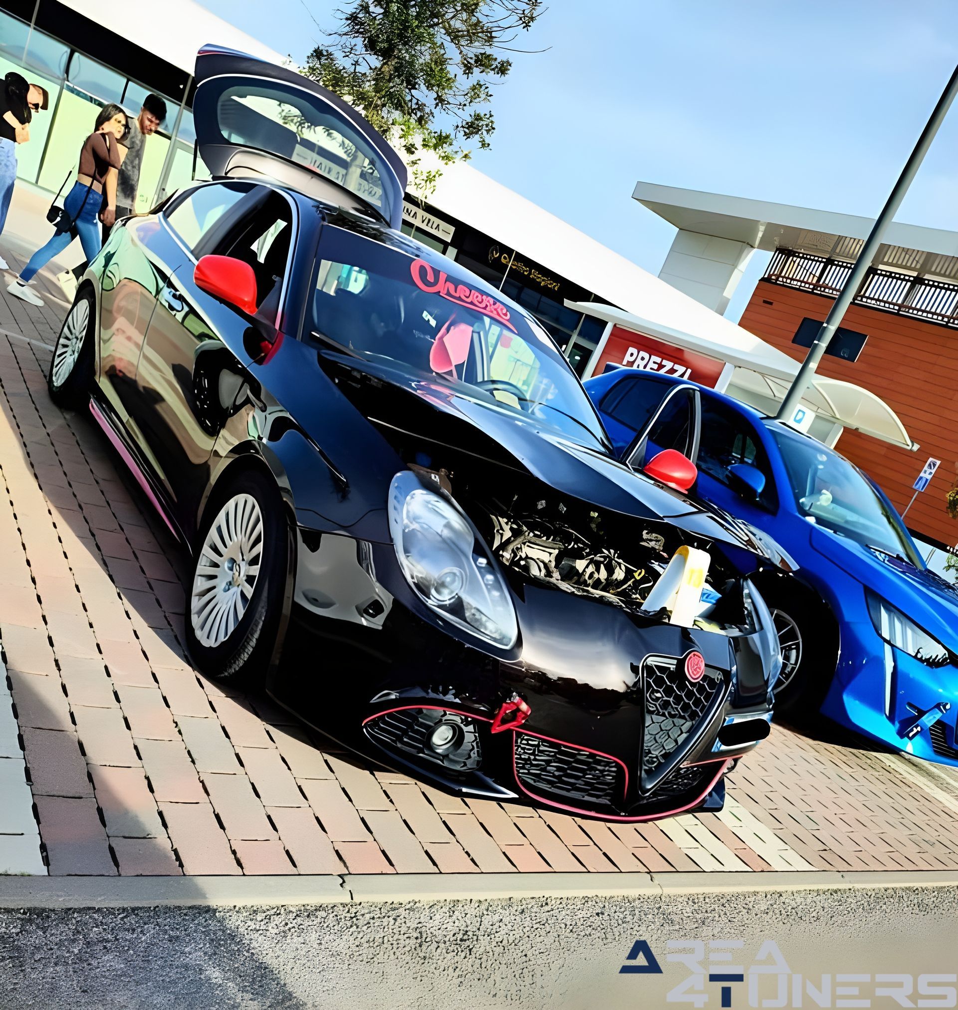 Wurst Beer Car Meeting
Imagen del reportaje de la revista Tuning Area4tuners.es, de la concentración de coches Tuning del año 2023 en Tresigniano, Italia