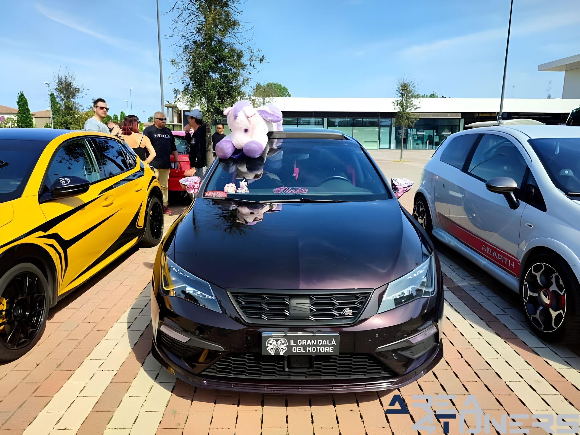 Wurst Beer Car Meeting
Imagen del reportaje de la revista Tuning Area4tuners.es, de la concentración de coches Tuning del año 2023 en Tresigniano, Italia