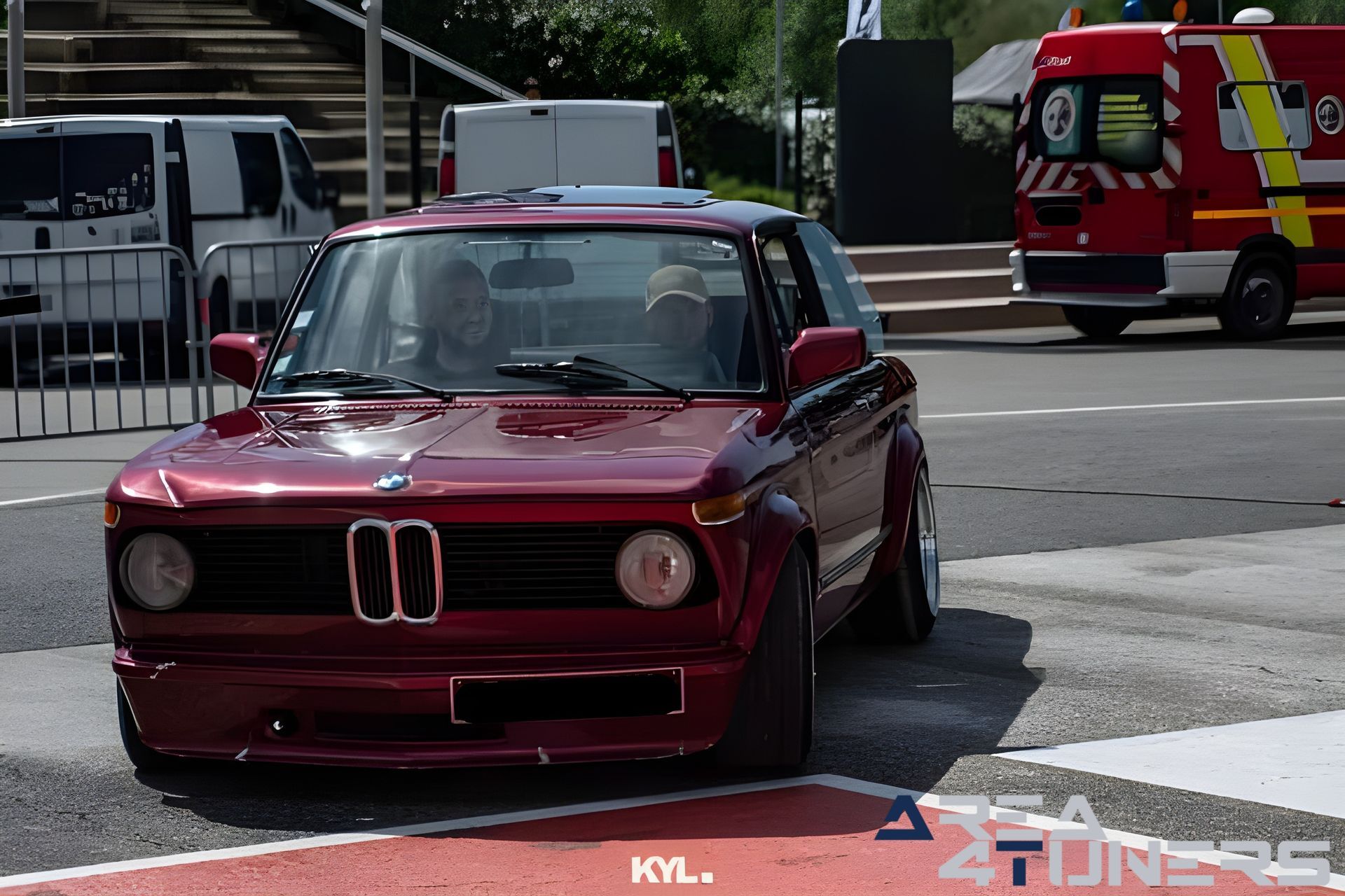 Nogaro Motor Show 2023
Imagen del reportaje de la revista Tuning Area4tuners.es, de la concentración de coches Tuning del año 2023 en Nogaro Francia