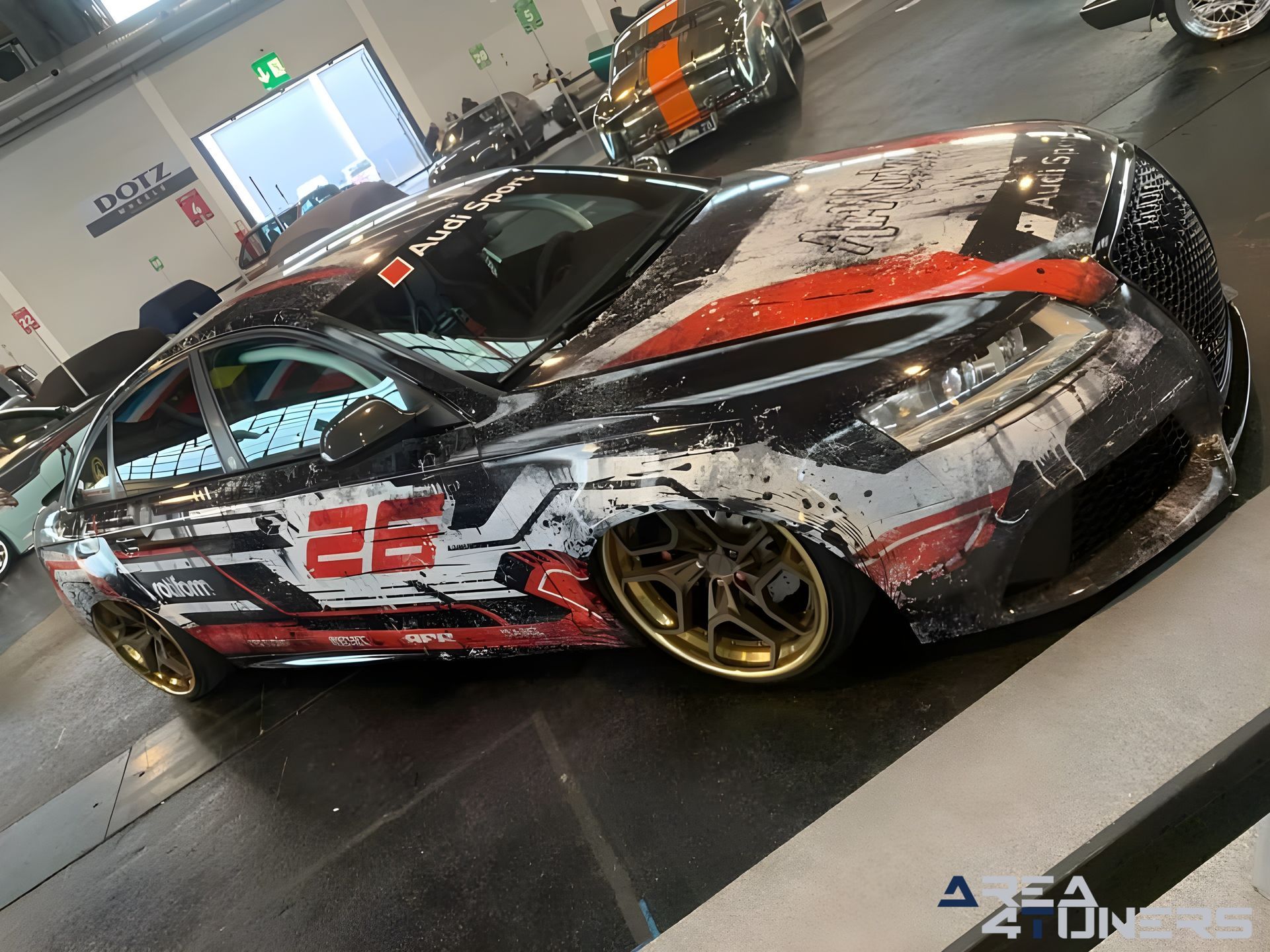 Tuning World Bodensee 2023
Imagen del reportaje de la revista Tuning Area4tuners.es, de la concentración de coches Tuning del año 2023 en Friedrichshafen, Alemania