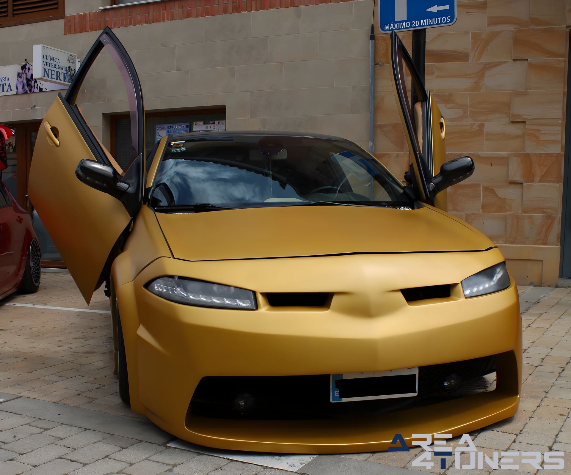 Expo Motor Centro Don Bosco 2023
Imagen del reportaje de la revista Tuning Area4tuners.es, de la concentración de coches Tuning del año 2023 en Villamuriel De Cerrato, Palencia, España