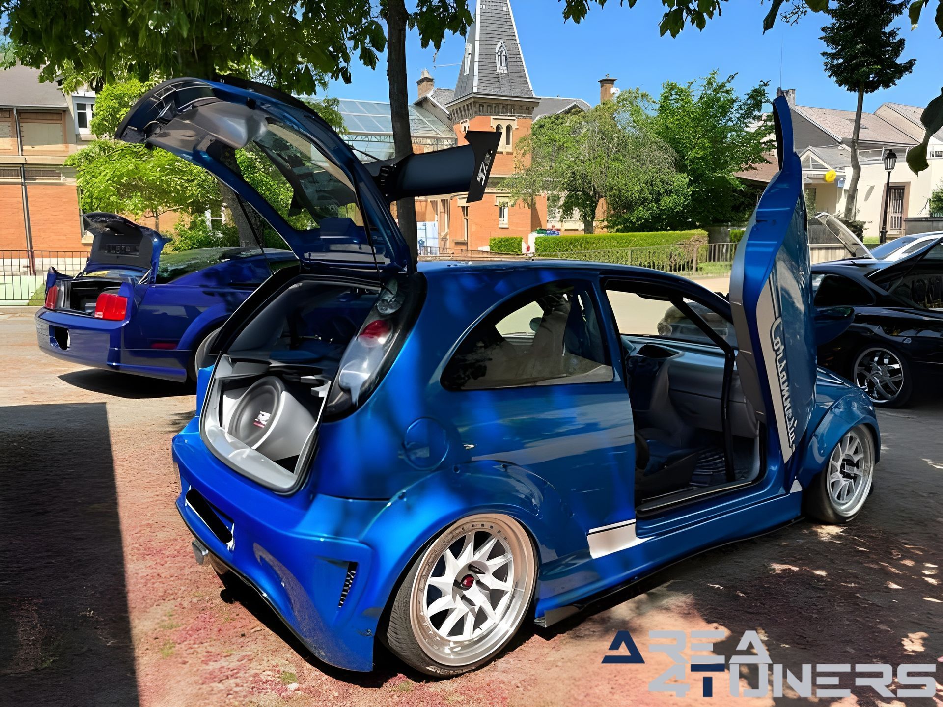 Sarre Day's Number 2
Imagen del reportaje de la revista Tuning Area4tuners.es, de la concentración de coches Tuning del año 2023 en Sarreguemines, Francia