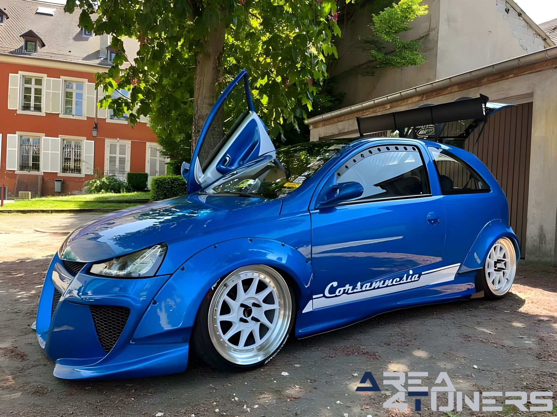 Sarre Day's Number 2
Imagen del reportaje de la revista Tuning Area4tuners.es, de la concentración de coches Tuning del año 2023 en Sarreguemines, Francia