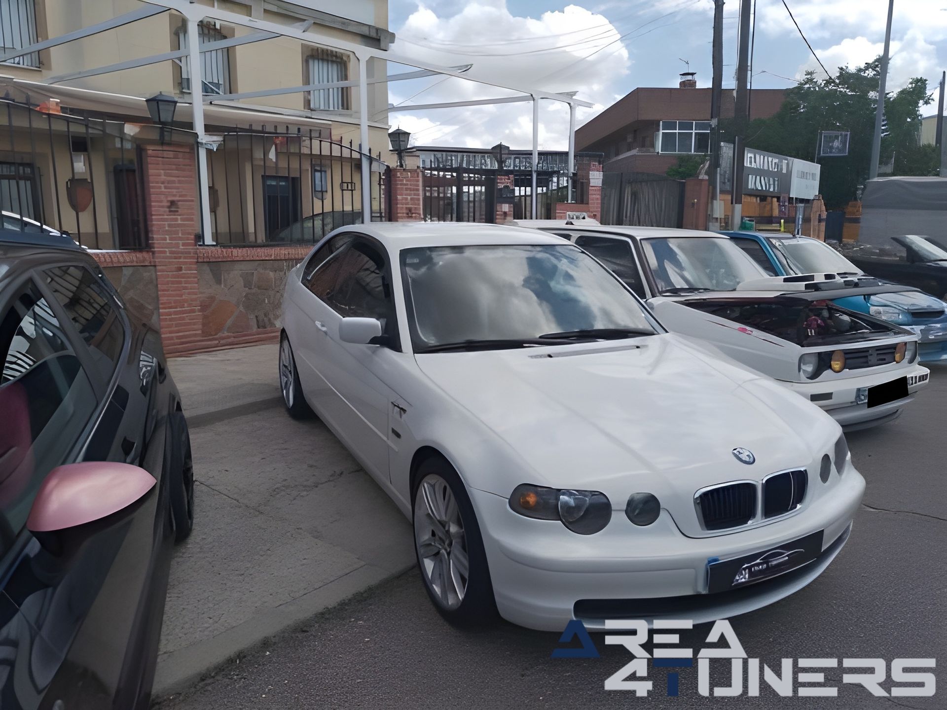 4a KDD Motor Show Puente Romano
Imagen del reportaje de la revista Tuning Area4tuners.es, de la concentración de coches Tuning del año 2023 en Talavera De La Reina, Toledo, España