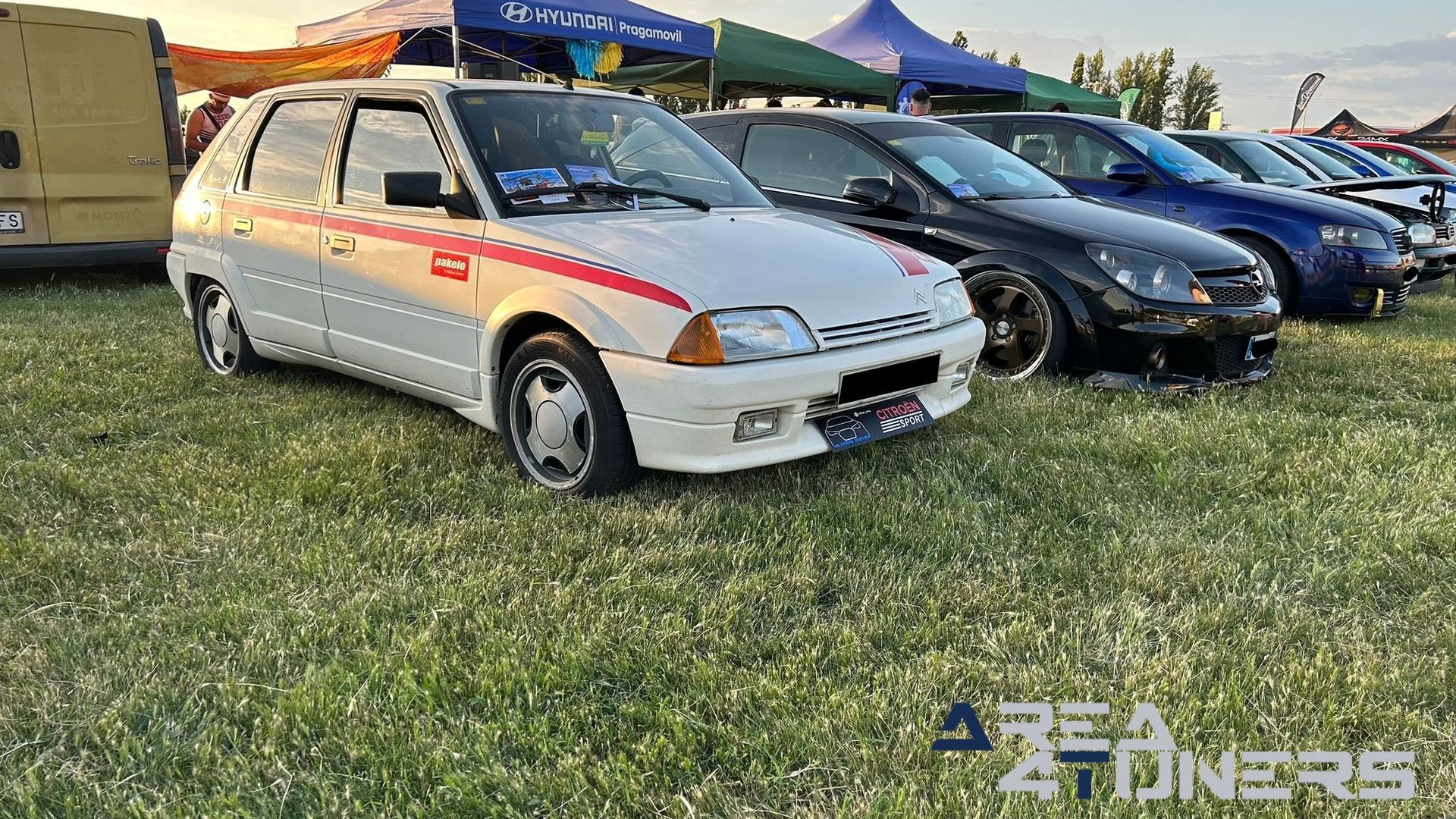Villoria Motor Show 5º Aniversario
Imagen del reportaje de la revista Tuning Area4tuners.es, de la concentración de coches Tuning del año 2023 en Villoria, Salamanca, España
