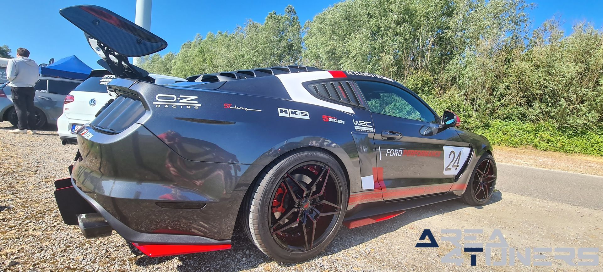 Stanced Kingdom
Imagen del reportaje de la revista Tuning Area4tuners.es, de la concentración de coches Tuning del año 2023 en Banaam, Holanda