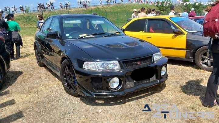 Merguez Tuning Show
Imagen del reportaje de la revista Tuning Area4tuners.es, de la concentración de coches Tuning del año 2023 en Circuit Magny Cours, Francia