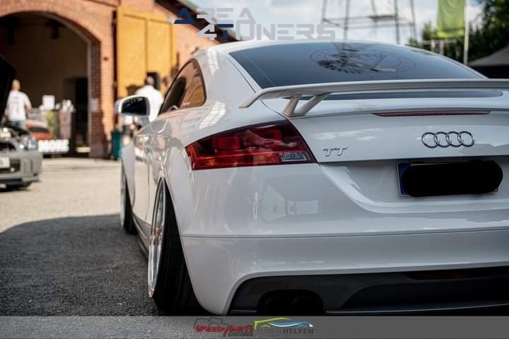 Main Event Guf Wolfgangshot
Imagen del reportaje de la revista Tuning Area4tuners.es, de la concentración de coches Tuning del año 2023 en Suden, Alemania