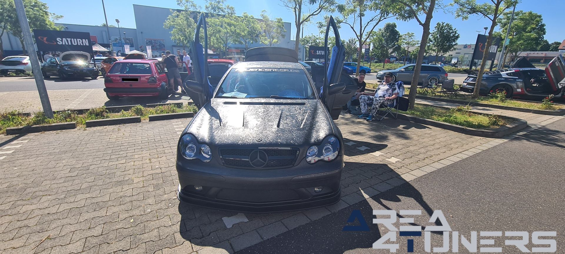 8 Day Tuning
Imagen del reportaje de la revista Tuning Area4tuners.es, de la concentración de coches Tuning del año 2023 en Kerpen, Alemania