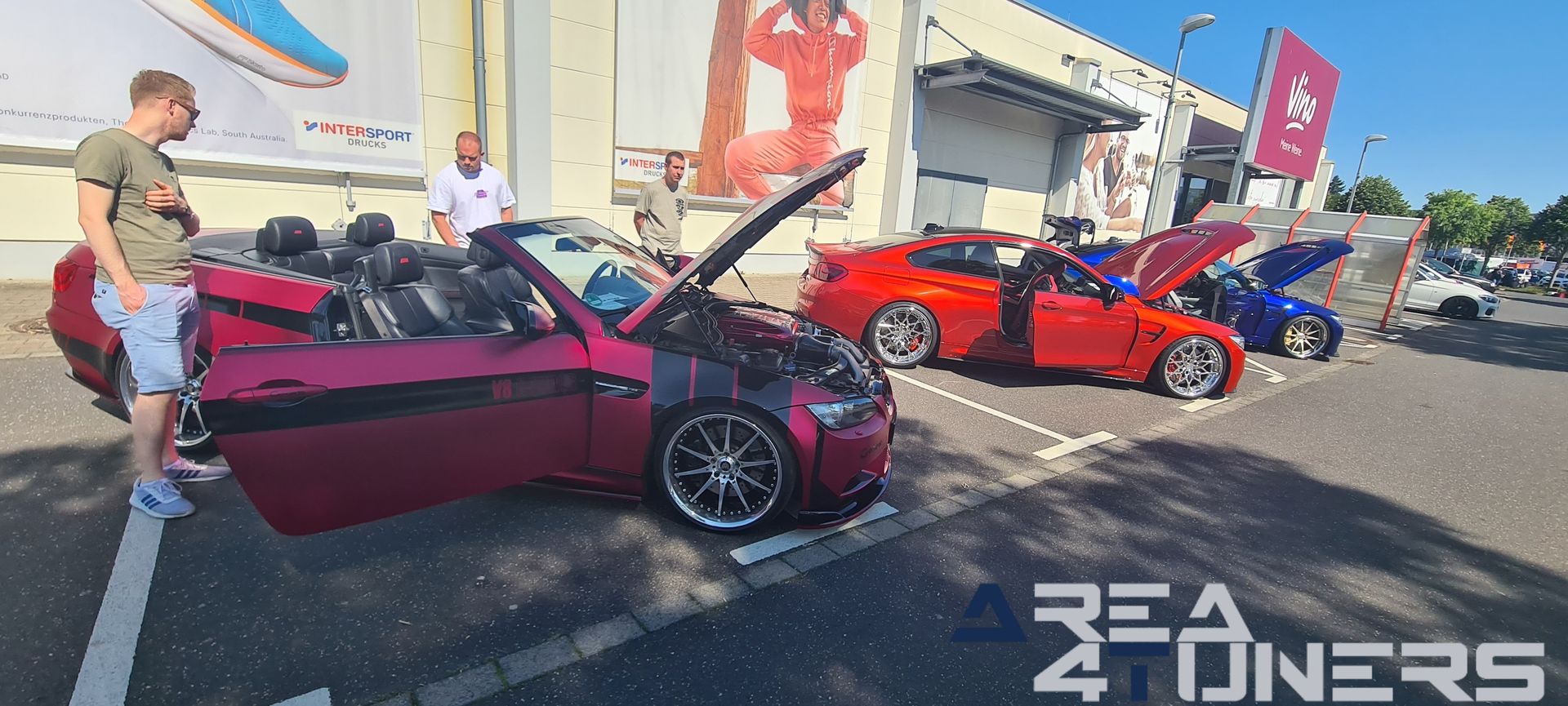 8 Day Tuning
Imagen del reportaje de la revista Tuning Area4tuners.es, de la concentración de coches Tuning del año 2023 en Kerpen, Alemania