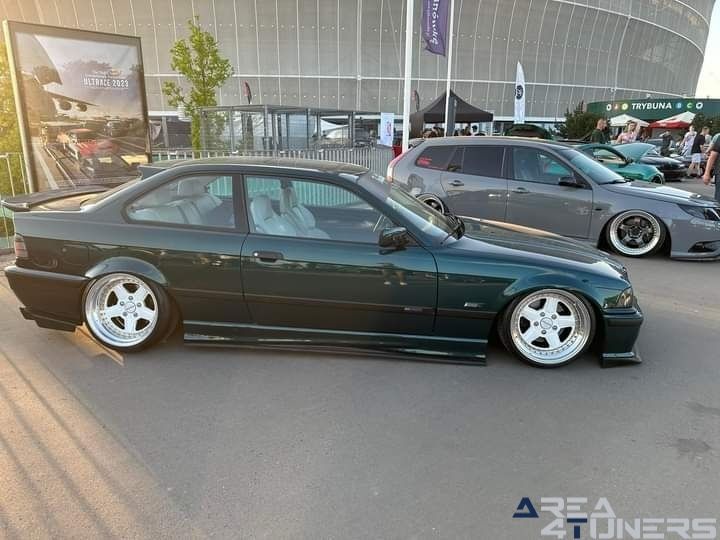 Customville 2023
Imagen del reportaje de la revista Tuning Area4tuners.es, de la concentración de coches Tuning del año 2023 en Roeselare, Bélgica