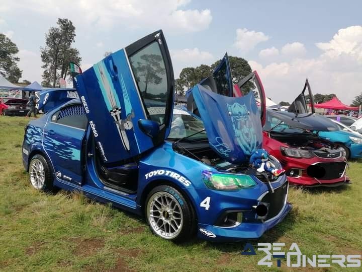 Citytunners Street Customs
Imagen del reportaje de la revista Tuning Area4tuners.es, de la concentración de coches Tuning del año 2023 en México D.F., México