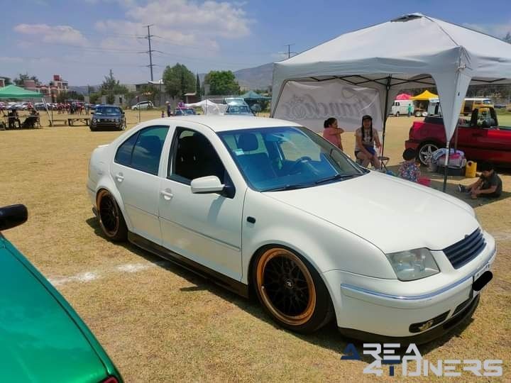 Ultimate Vag 17º Aniversario
Imagen del reportaje de la revista Tuning Area4tuners.es, de la concentración de coches Tuning del año 2023 en Tlalnepantla, México D.F., México
