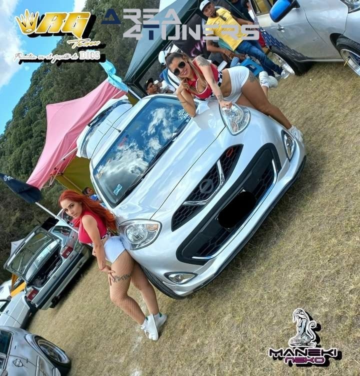 La Pasión Nos Une 2º Volumén
Imagen del reportaje de la revista Tuning Area4tuners.es, de la concentración de coches Tuning del año 2023 en Cañadas Nicolás Romero, México