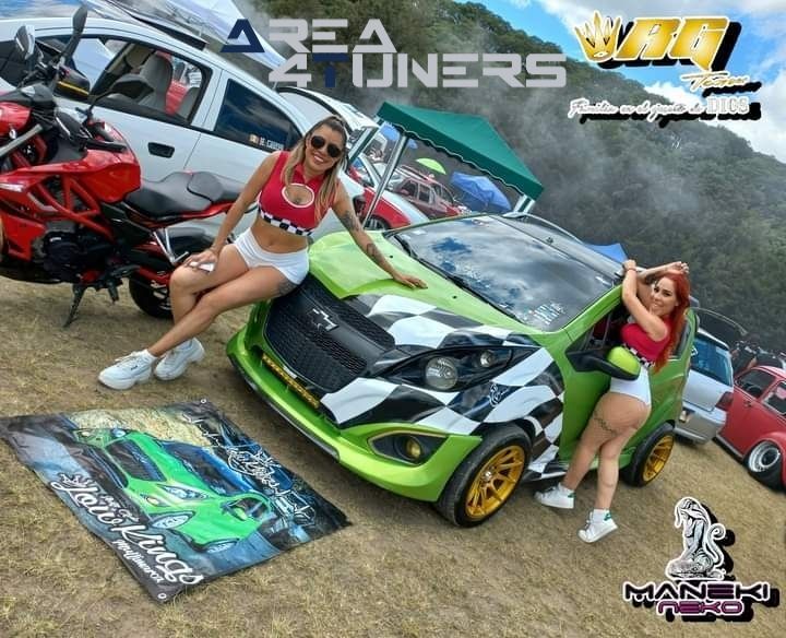 La Pasión Nos Une 2º Volumén
Imagen del reportaje de la revista Tuning Area4tuners.es, de la concentración de coches Tuning del año 2023 en Cañadas Nicolás Romero, México