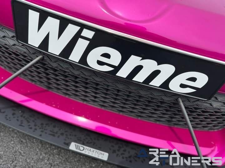 Customville 2023
Imagen del reportaje de la revista Tuning Area4tuners.es, de la concentración de coches Tuning del año 2023 en Roeselare, Bélgica