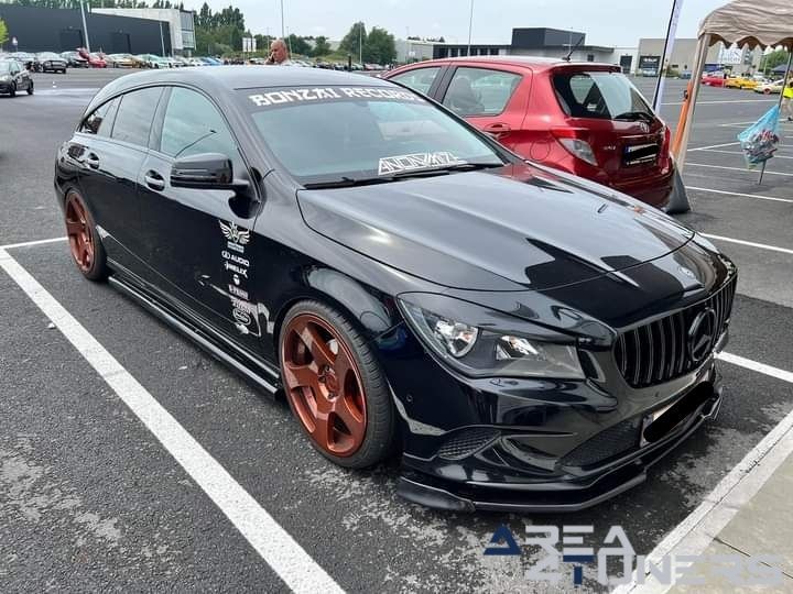 Customville 2023
Imagen del reportaje de la revista Tuning Area4tuners.es, de la concentración de coches Tuning del año 2023 en Roeselare, Bélgica