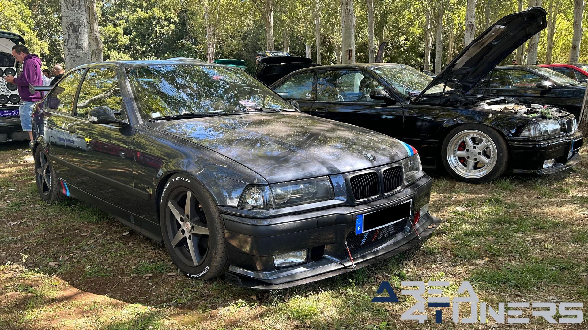 9º Lujuria Custom Show
Imagen del reportaje de la revista Tuning Area4tuners.es, de la concentración de coches Tuning del año 2023 en La Codosera, Badajoz, España