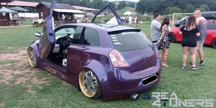 1a Concentración Tuning La Flor
Imagen del reportaje de la revista Tuning Area4tuners.es, de la concentración de coches Tuning del año 2023 en Santa María Cayón, Cantabria, España