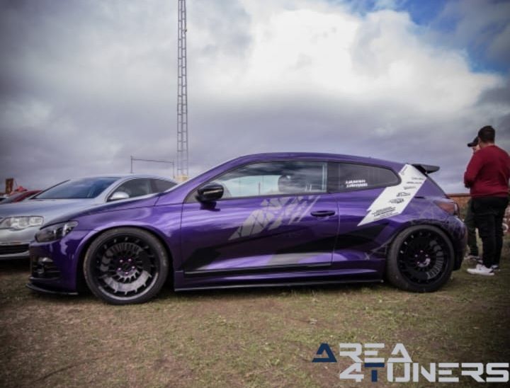 2a Kdd Multimarca Diabolic's Sound
Imagen del reportaje de la revista Tuning Area4tuners.es, de la concentración de coches Tuning del año 2023 en Puente Del Arzobispo, Toledo, España