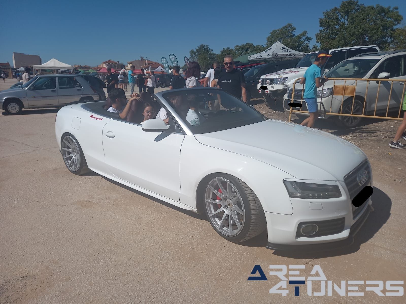 1a Kdd Gas Contra El Cáncer Infantil
Imagen del reportaje de la revista Tuning Area4tuners.es, de la concentración de coches Tuning del año 2023 en Maracena, Granada, España