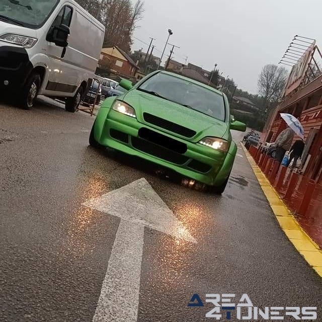 Kdd Solidaria Puenteareas
Imagen del reportaje de la revista Tuning Area4tuners.es, de la concentración de coches Tuning del año 2023 en Puenteaereas, Pontevedra, España