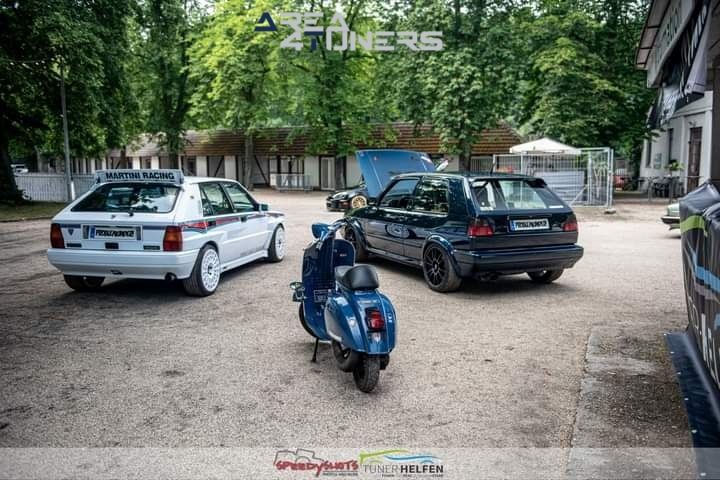 Sourkrauts Inneres
Imagen del reportaje de la revista Tuning Area4tuners.es, de la concentración de coches Tuning del año 2023 en Blumenpflüken, Alemania