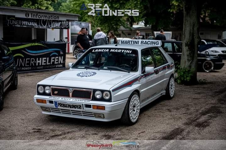 Sourkrauts Inneres
Imagen del reportaje de la revista Tuning Area4tuners.es, de la concentración de coches Tuning del año 2023 en Blumenpflüken, Alemania